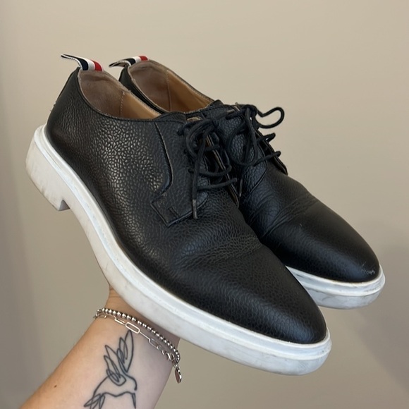 Thom Browne Pebble Grain Leather Black Blucher Contrast Sole Derbys - Picture 2 of 13